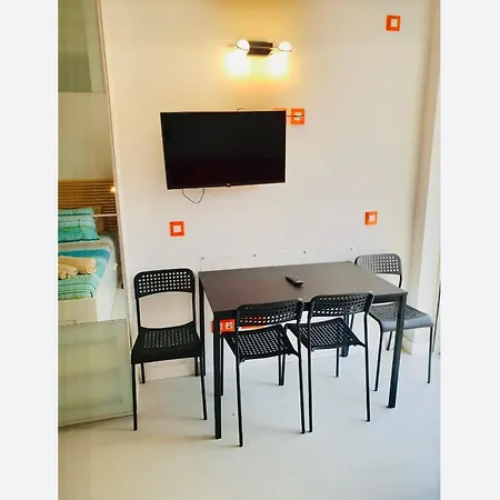 Materdei Edificio Palmeras Playa Apartment